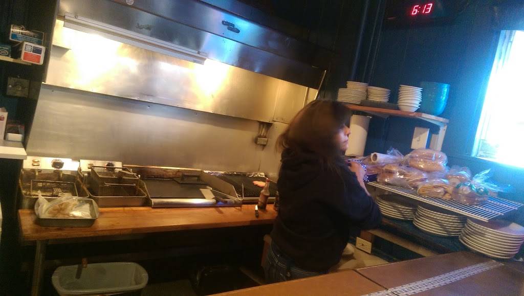 Cherokees Bar & Grill | restaurant | 509 Smith St, Grand Mound, IA 52751, USA | 5638479540 OR +1 563-847-9540