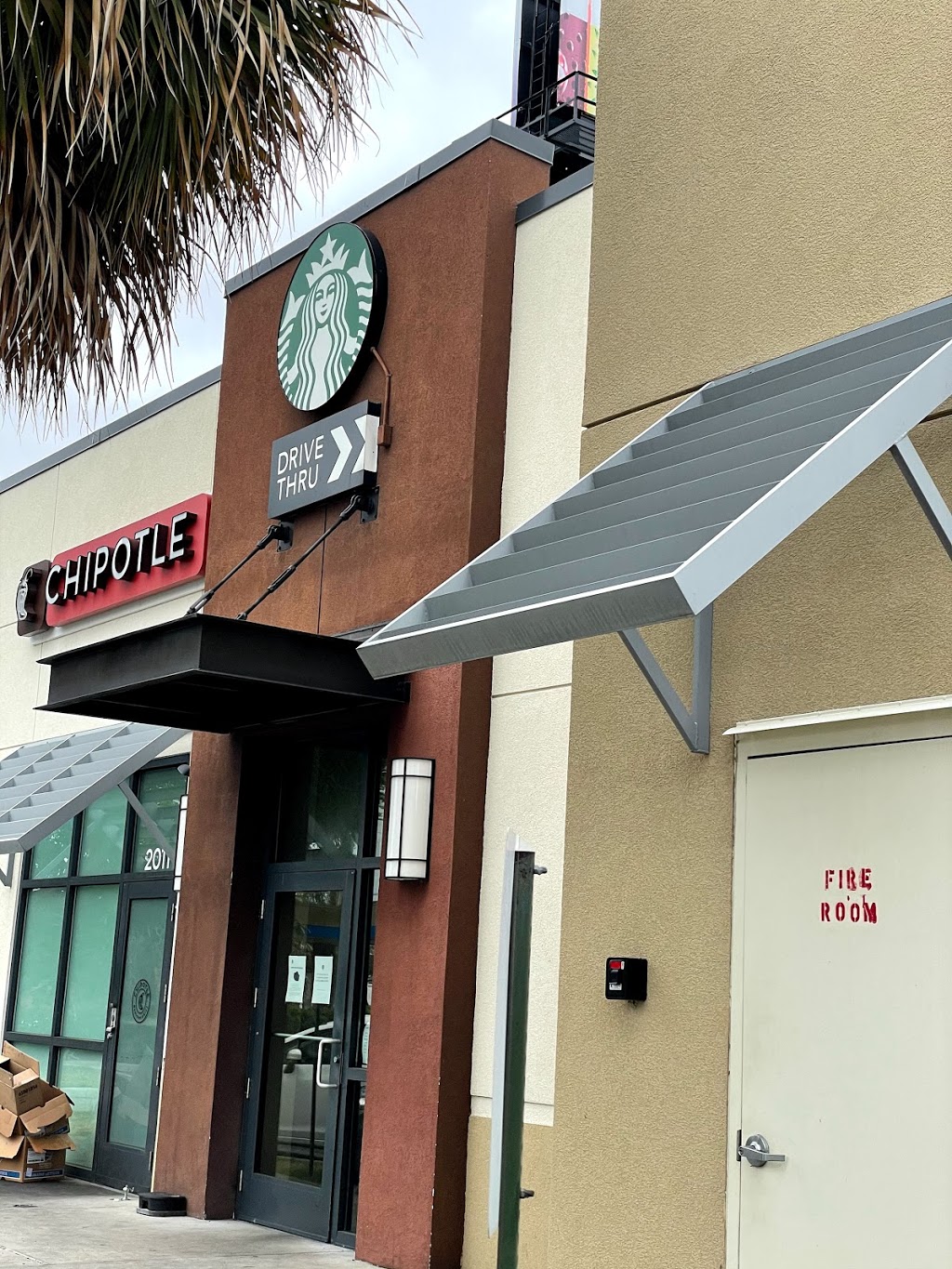 Starbucks | cafe | 2013 N Dale Mabry Hwy, Tampa, FL 33607, USA | 8134429250 OR +1 813-442-9250