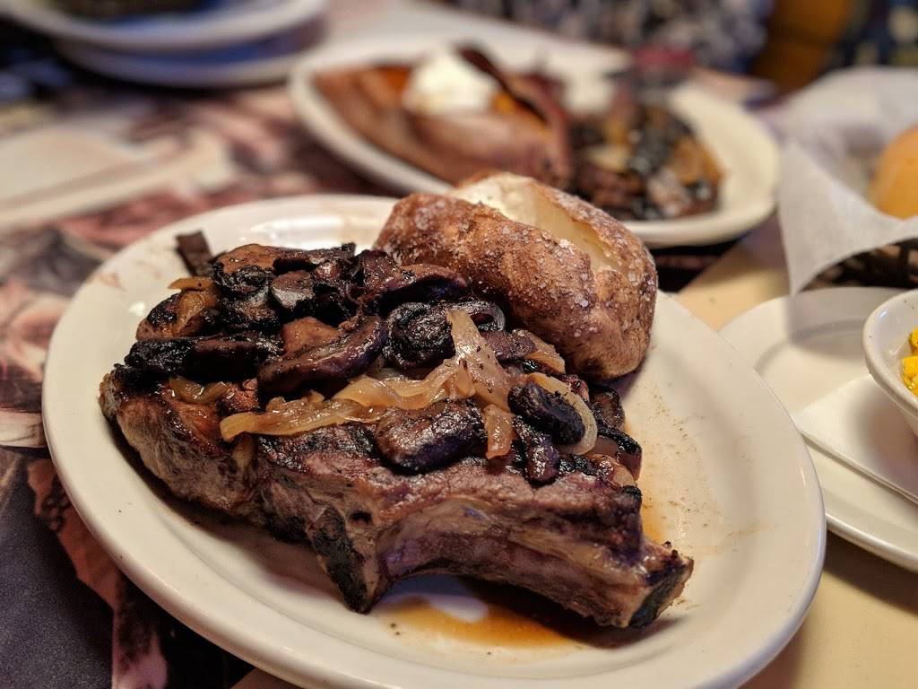 Texas Roadhouse | restaurant | 5340 NW Cache Rd, Lawton, OK 73505, USA | 5802487427 OR +1 580-248-7427