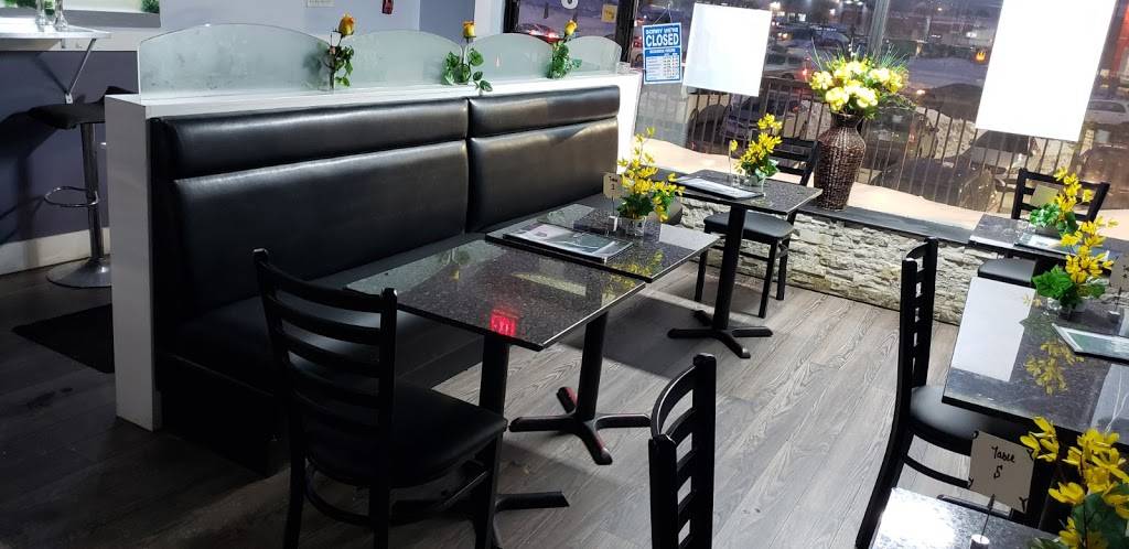 T&T Nigerian Dishes and Snacks | restaurant | 8-83 Kennedy Rd S, Brampton, ON L6W 3P3, Canada | 6477749628 OR +1 647-774-9628