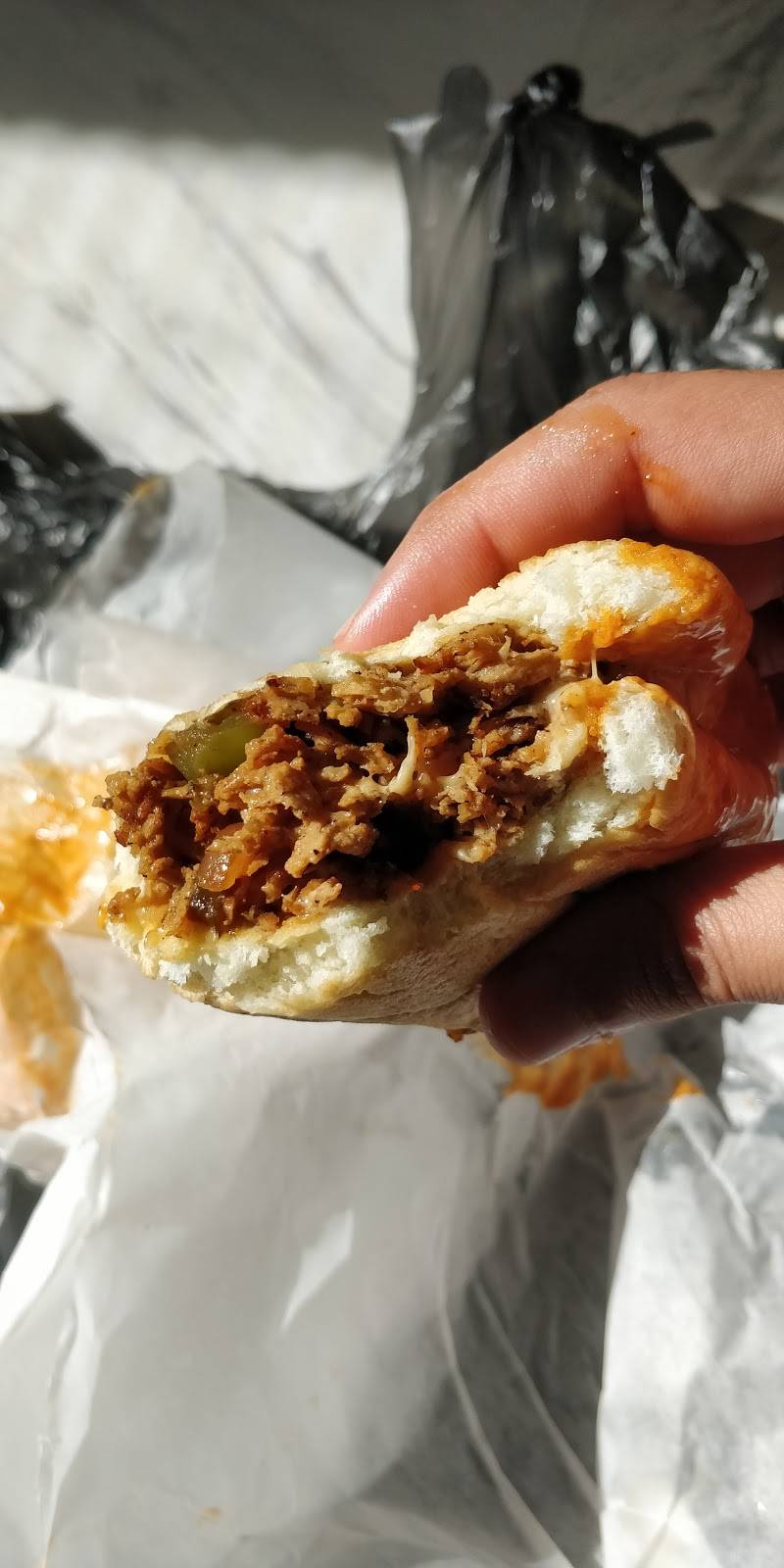 Royal Subs | restaurant | Cleveland, OH 44113, USA | 2162414003 OR +1 216-241-4003