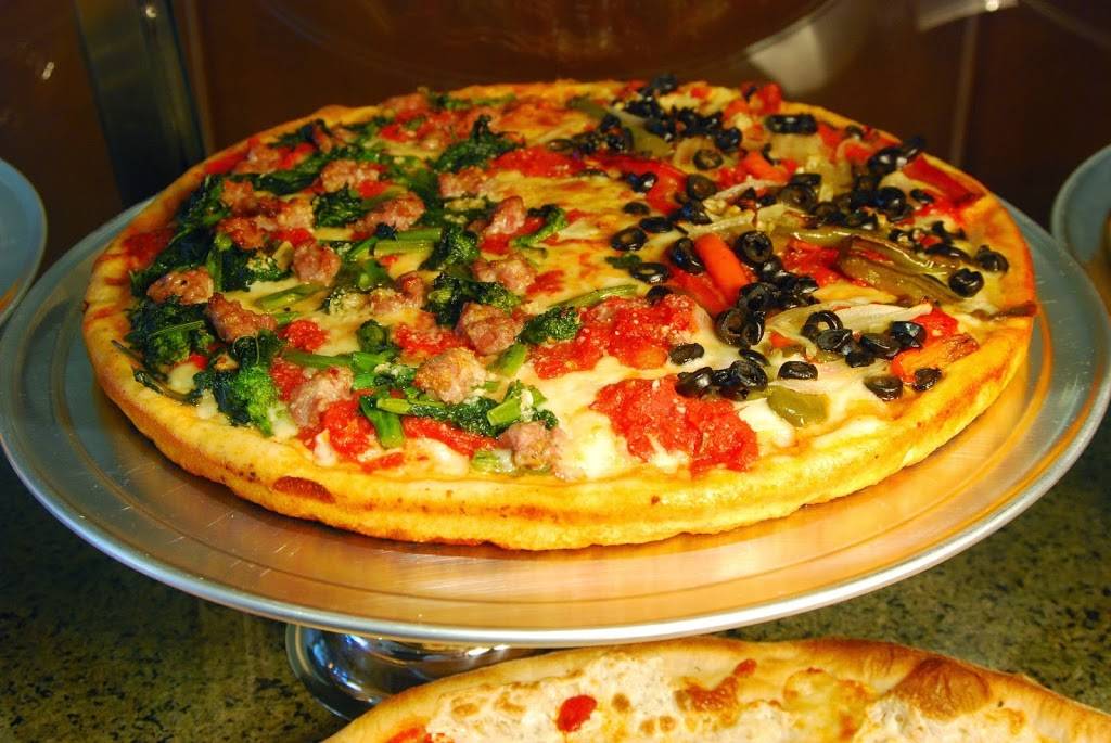 Louies Pizzeria | restaurant | 39 Old Country Rd, Carle Place, NY 11514, USA | 5162482676 OR +1 516-248-2676