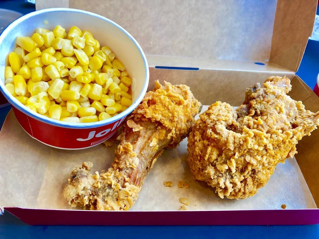 Jollibee Mississauga | restaurant | 800 Boyer Blvd, Mississauga, ON L5V 2Y1, Canada | 2892034555 OR +1 289-203-4555