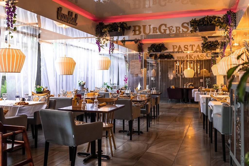 3711 Beach Side | restaurant | 3711 N Ocean Blvd, Fort Lauderdale, FL 33308, USA | 7863933891 OR +1 786-393-3891