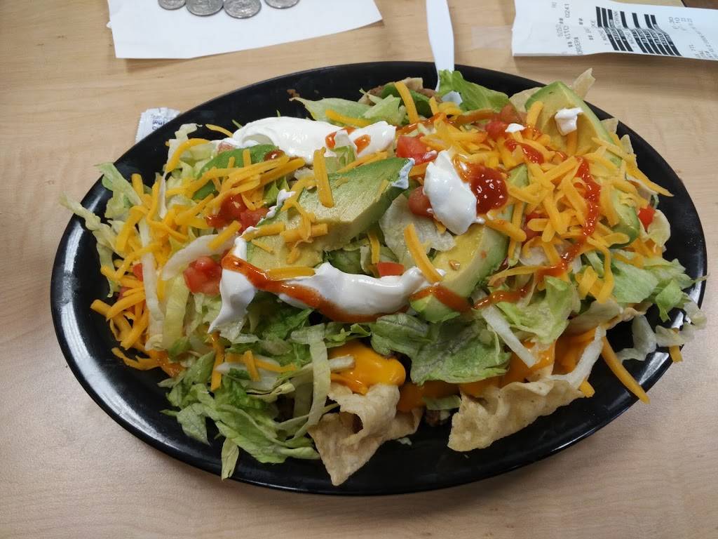 Dairy Queen | restaurant | 100 US-77, Bishop, TX 78343, USA | 3615843213 OR +1 361-584-3213