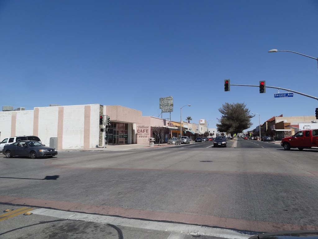 Village Cafe | restaurant | 201 E Main St, Barstow, CA 92311, USA | 7602565152 OR +1 760-256-5152