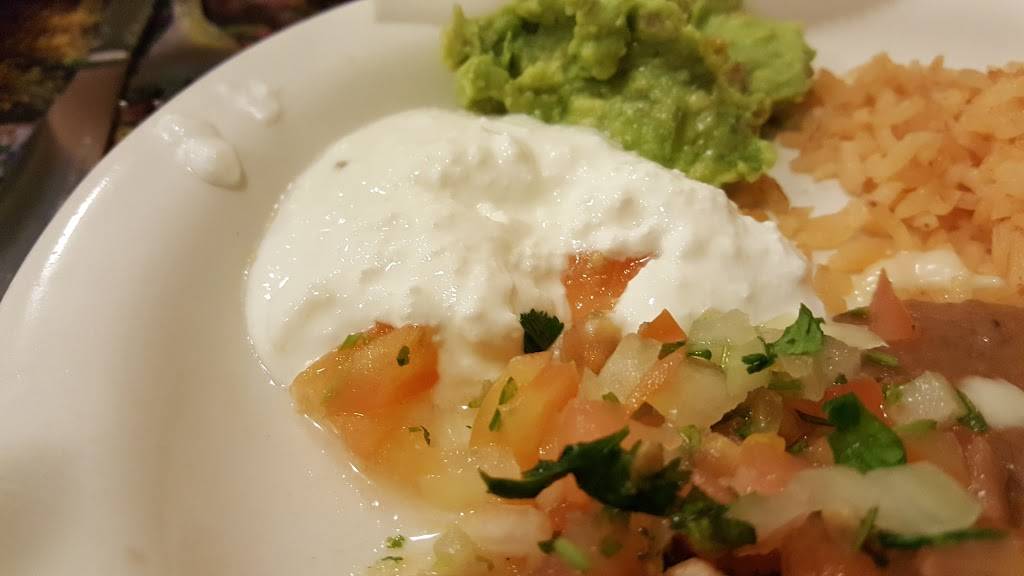 El Mexicano | restaurant | 15 Factory St, Alamo, TN 38001, USA | 7316963344 OR +1 731-696-3344