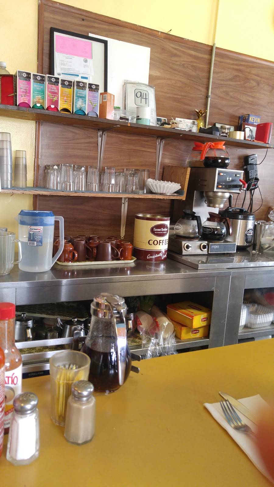 New Taraval Cafe | cafe | 1054 Taraval, San Francisco, CA 94116, USA | 4157313816 OR +1 415-731-3816