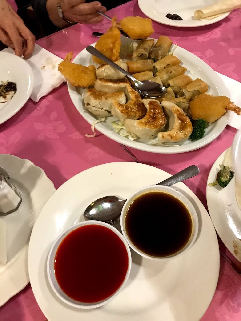 Hong Kong Garden | restaurant | 267 S Washington St, Sonora, CA 95370, USA | 2095321544 OR +1 209-532-1544