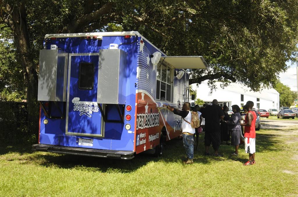 Heavys Food Truck | restaurant | 2243 11th St S, St. Petersburg, FL 33705, USA | 7272803651 OR +1 727-280-3651