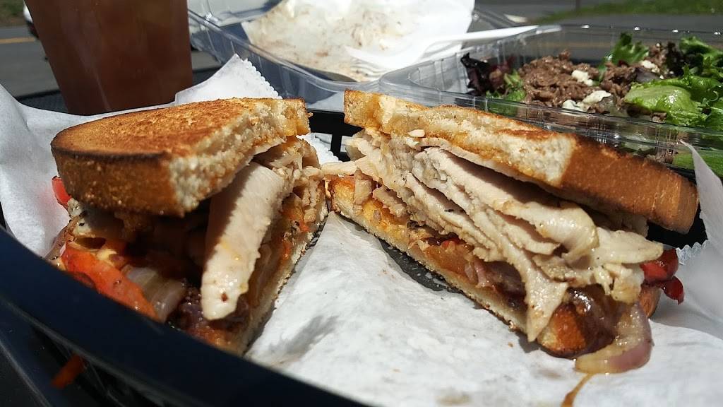 Funcles Café | restaurant | 3584 Whitney Ave, Hamden, CT 06518, USA | 2038239661 OR +1 203-823-9661