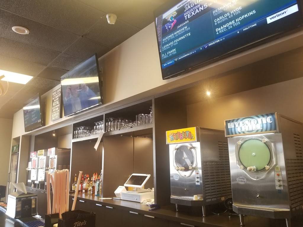 Dbos Wings N More | restaurant | 4407 Elvis Presley Blvd, Memphis, TN 38116, USA | 9013459464 OR +1 901-345-9464