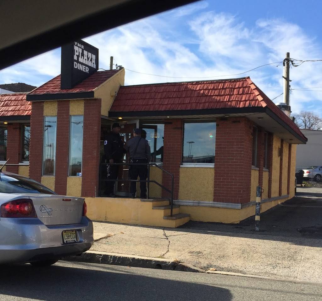 The Plaza Diner | restaurant | 126 Bloomfield Ave, Bloomfield, NJ 07003, USA | 9737483646 OR +1 973-748-3646