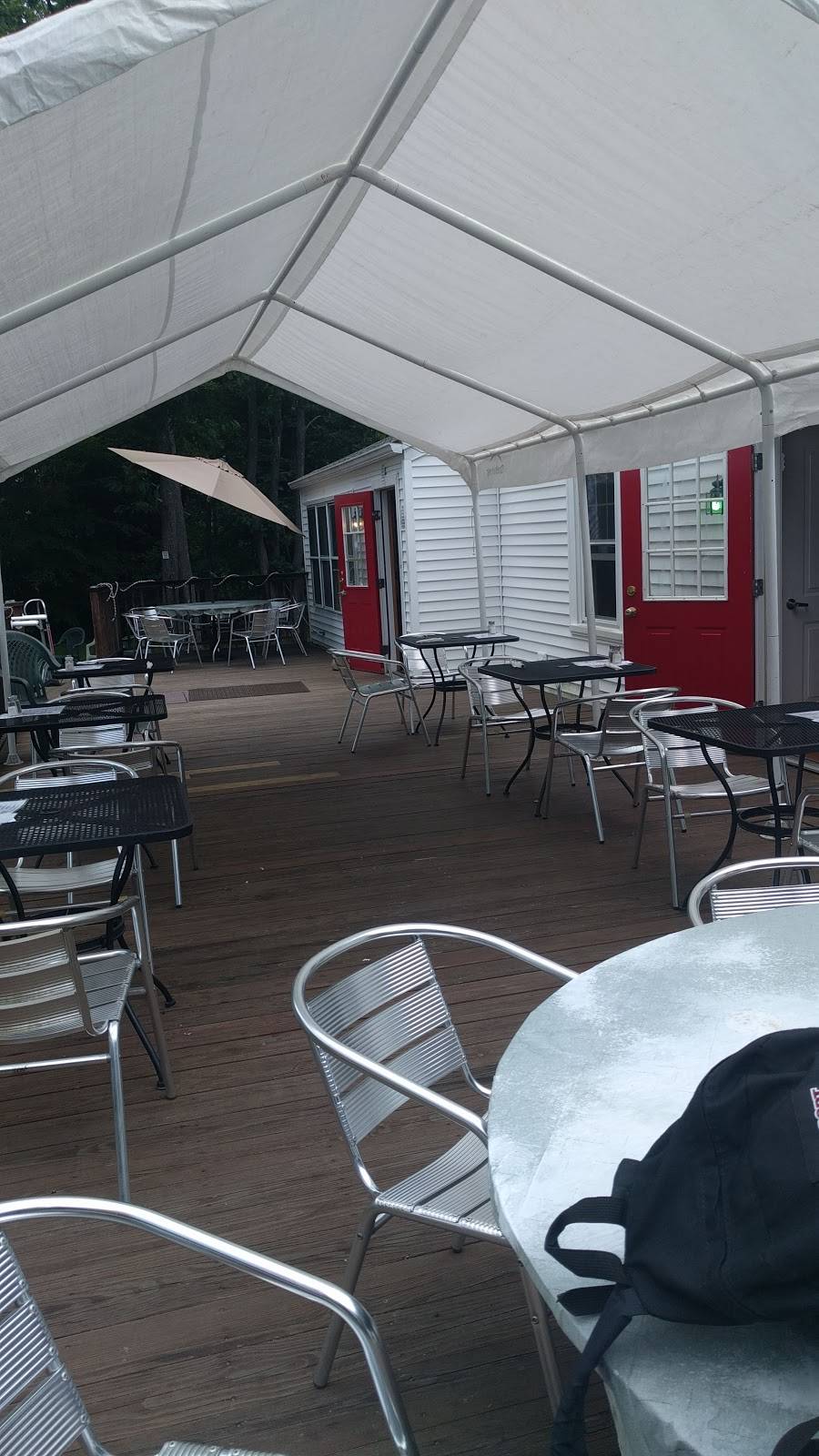 Slow Bell Cafe | restaurant | 2 Walker Rd, Chebeague Island, ME 04017, USA | 2077470418 OR +1 207-747-0418