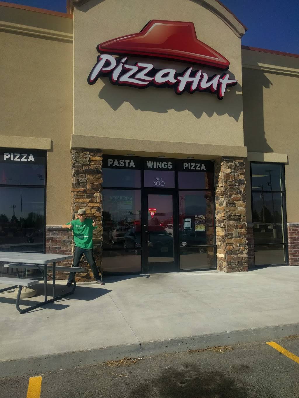 Pizza Hut | meal delivery | 655 S 4th E, Preston, ID 83263, USA | 2088527145 OR +1 208-852-7145