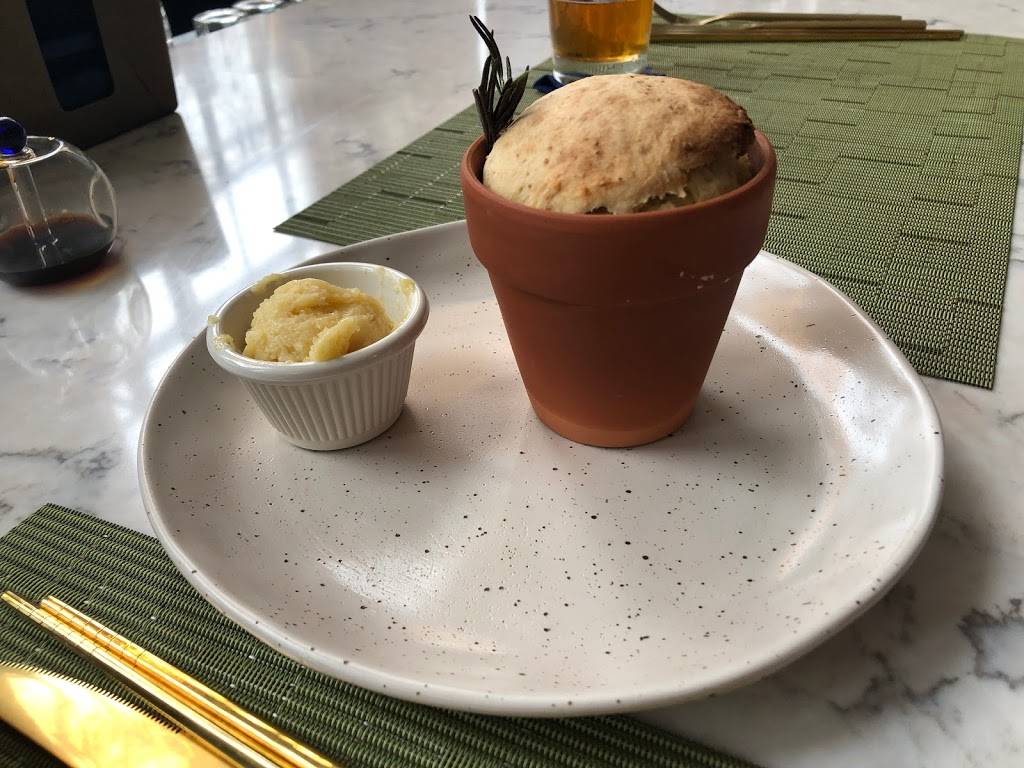 The Blue Elephant | restaurant | 152 E High St, Pottstown, PA 19464, USA | 4849499084 OR +1 484-949-9084