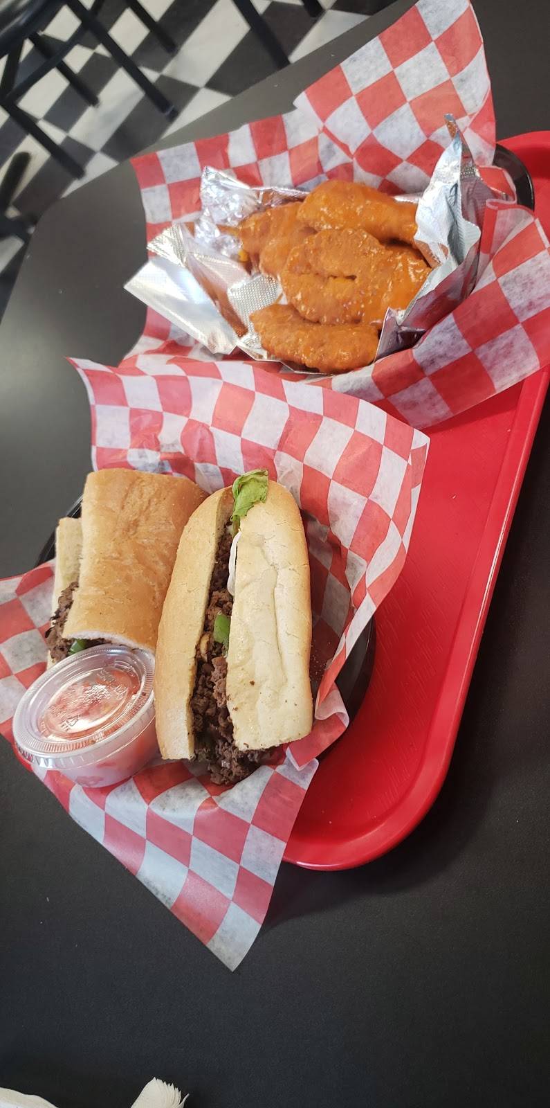 Little Samis | restaurant | 1145 W Chestnut St, Brockton, MA 02301, USA | 5084364766 OR +1 508-436-4766