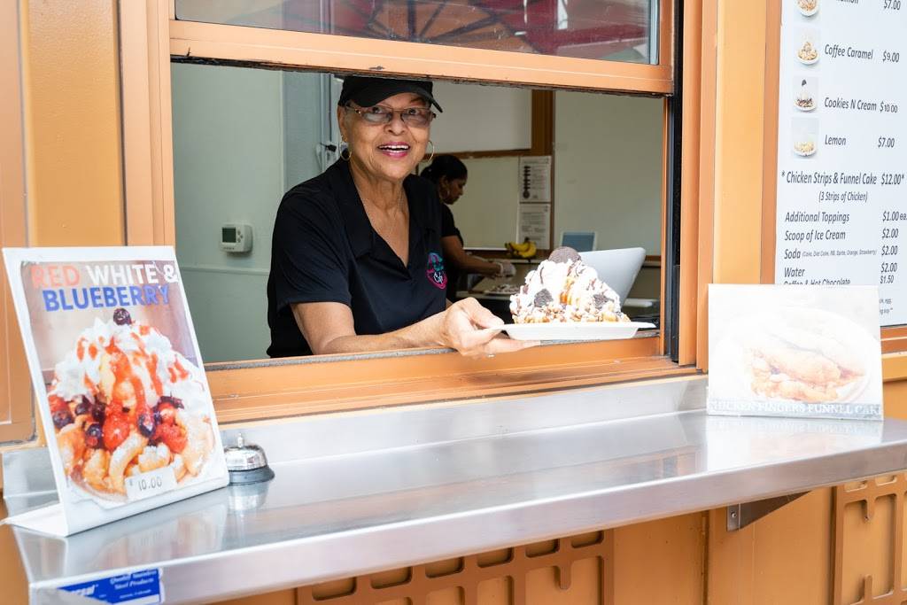 Brauds Funnel Cake Cafe | restaurant | 6605 S Las Vegas Blvd, Las Vegas, NV 89119, USA | 7025188175 OR +1 702-518-8175