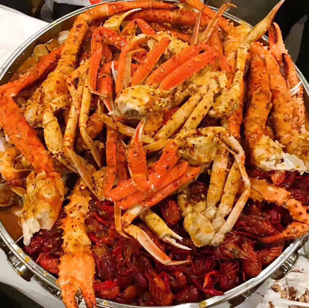 Crab Hero Restaurant | restaurant | 235 Albert St, East Lansing, MI 48823, USA | 5176640666 OR +1 517-664-0666