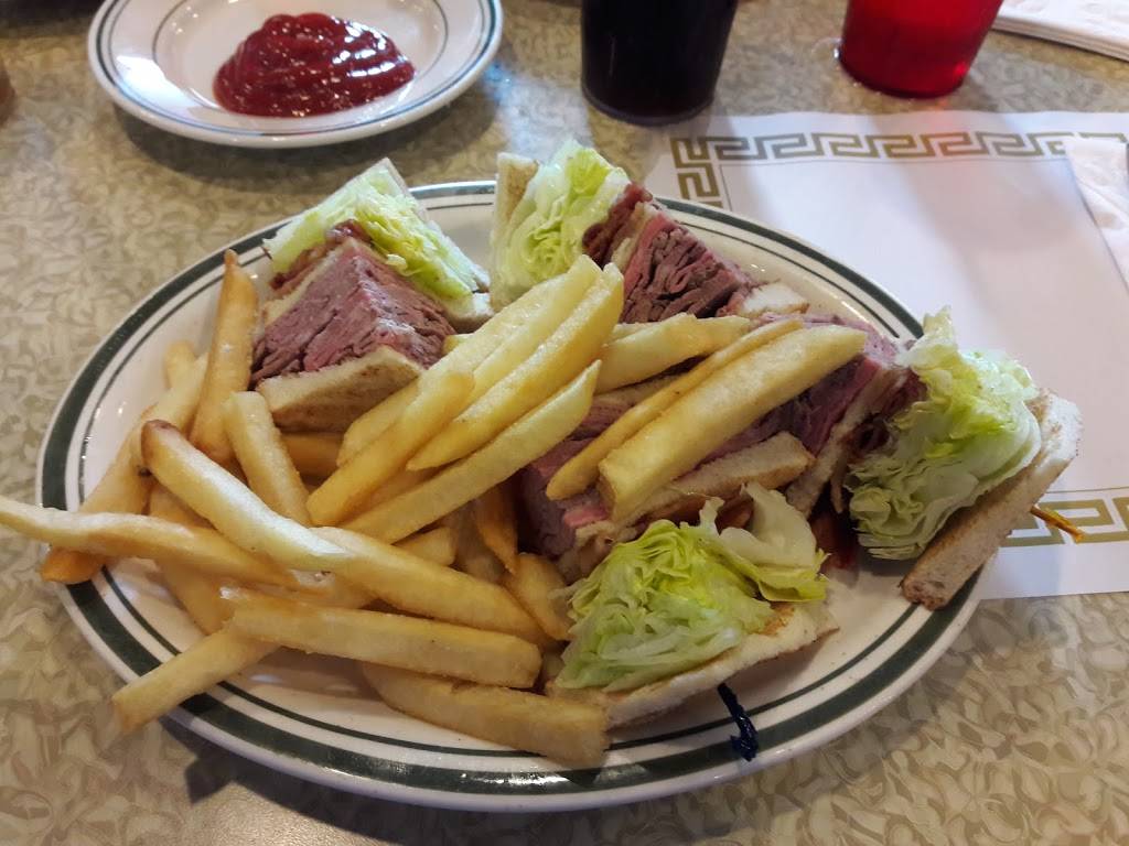 Mikes Place | restaurant | 4677 Hylan Blvd, Staten Island, NY 10312, USA | 7189849479 OR +1 718-984-9479