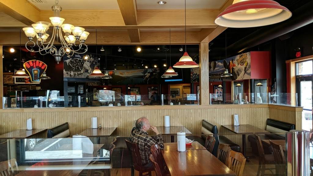 Fuddruckers | restaurant | 1565 E Lincoln Way, Sparks, NV 89434, USA | 7756576600 OR +1 775-657-6600