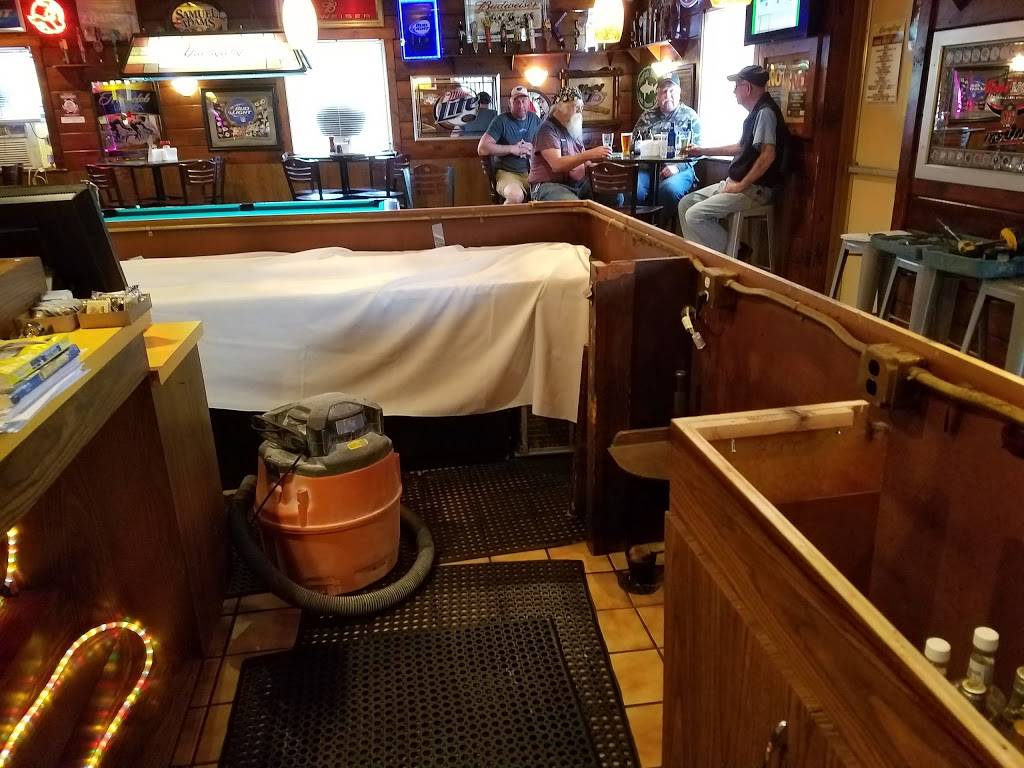 The Valley Tavern | restaurant | 1 Cherry St, Seven Valleys, PA 17360, USA | 7174282611 OR +1 717-428-2611