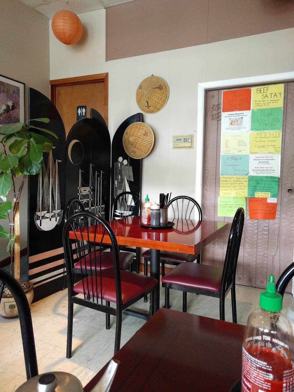 The Viet Nam Restaurant | restaurant | 304 N Main St # A, Spring Valley, NY 10977, USA | 8454257446 OR +1 845-425-7446