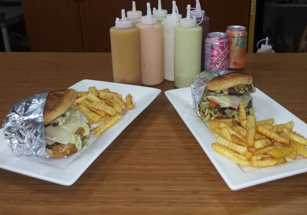 Estes Mucho Perro 3 | restaurant | 11368 Miramar Pkwy, Miramar, FL 33025, USA | 7542633276 OR +1 754-263-3276