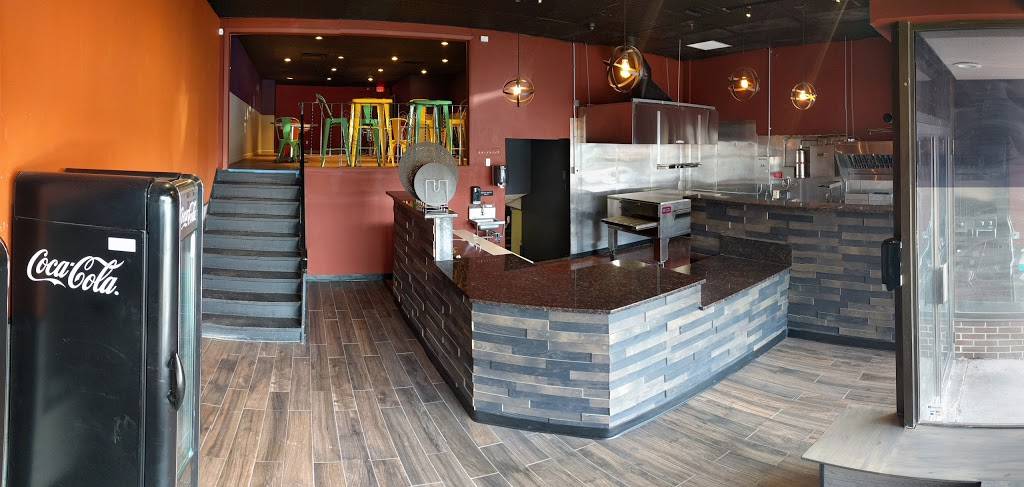 Crushed peppers | restaurant | 20 Broadway #2, Norwood, MA 02062, USA | 7813524006 OR +1 781-352-4006