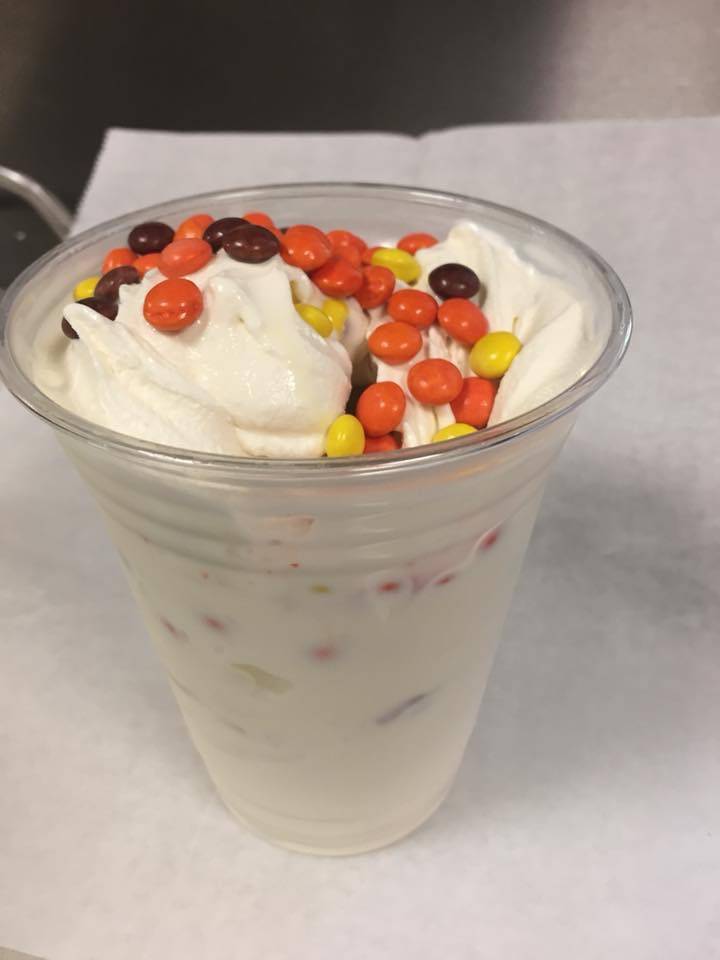 Drennen Dairy Bar | restaurant | 11178 Turnpike Rd, Summersville, WV 26651, USA | 6813550135 OR +1 681-355-0135