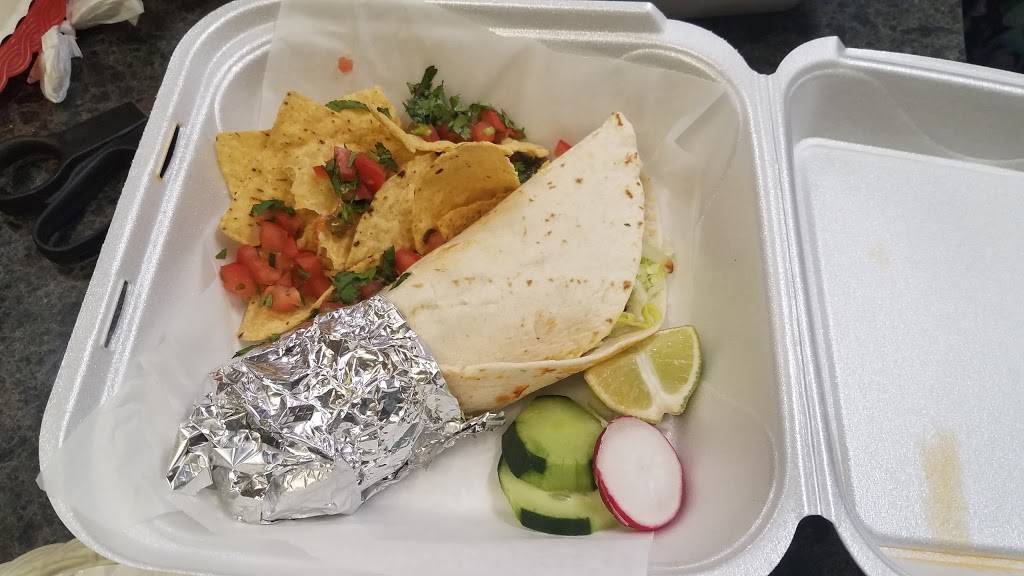 Los Huaraches | restaurant | 3482 Milwaukee Ave, Northbrook, IL 60062, USA | 8478278653 OR +1 847-827-8653