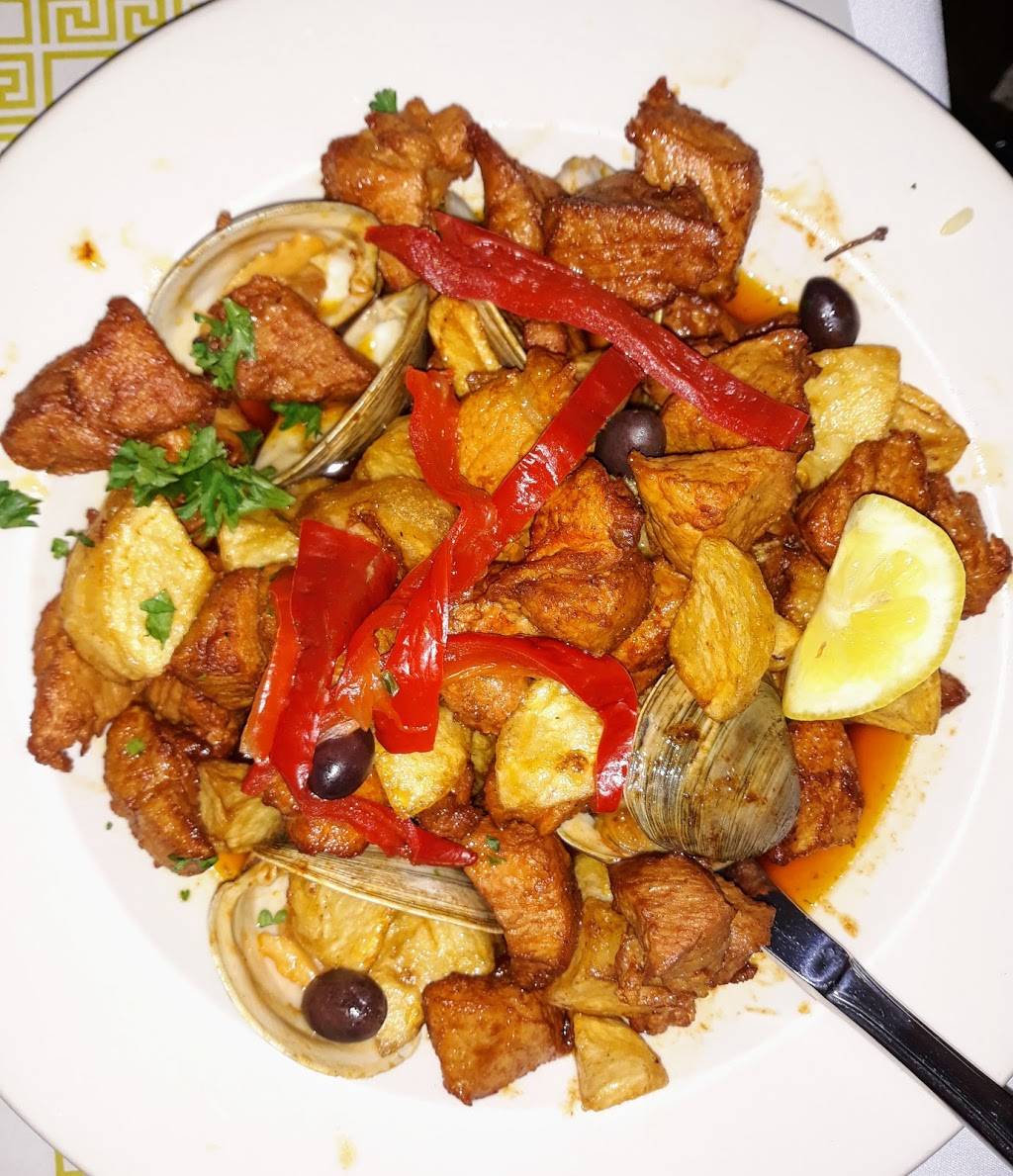 Terra Nostra Restaurant | restaurant | 262 Rodman St, Fall River, MA 02721, USA | 5086779878 OR +1 508-677-9878