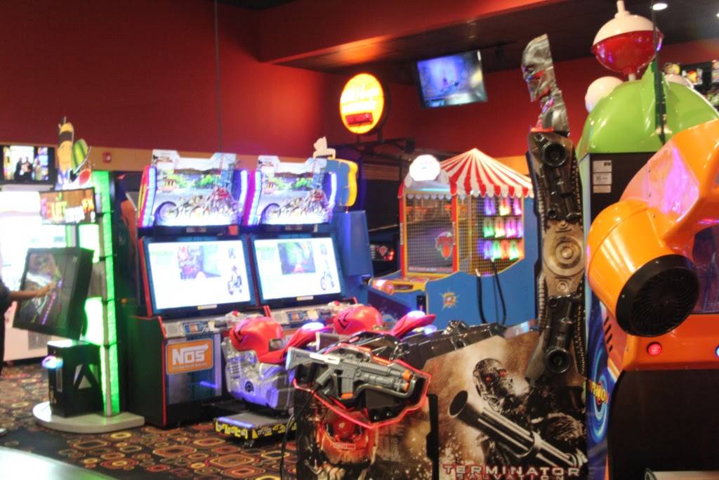 World of Sports | restaurant | 2030 Bill Tuck Hwy, South Boston, VA 24592, USA | 4345722695 OR +1 434-572-2695