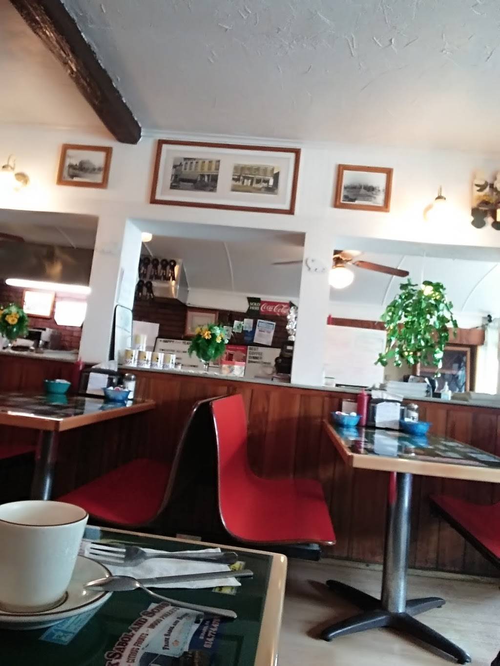 Girard Dinor | restaurant | 222 Main St W, Girard, PA 16417, USA | 8147744888 OR +1 814-774-4888