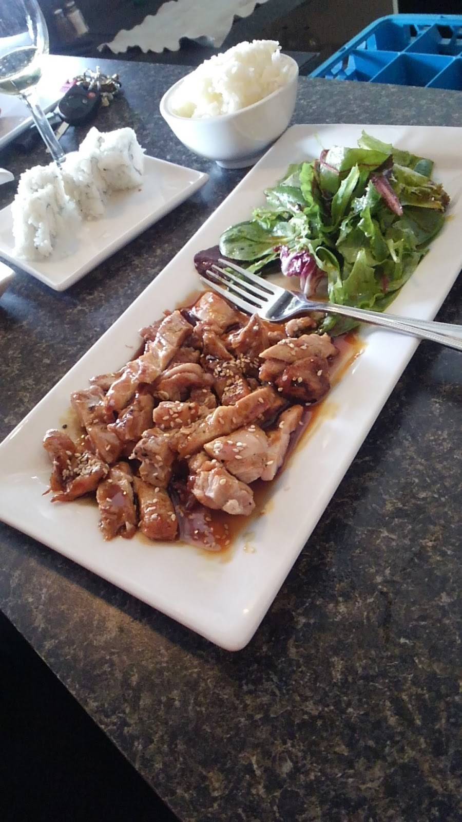 Ahii Sushi | restaurant | 1846 W 11th St, Tracy, CA 95376, USA | 2092298759 OR +1 209-229-8759