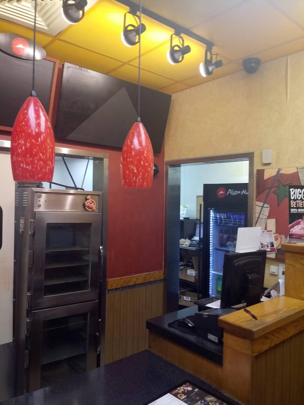 Pizza Hut | meal takeaway | 1302 Monticello Ave, Norfolk, VA 23510, USA | 7576239999 OR +1 757-623-9999