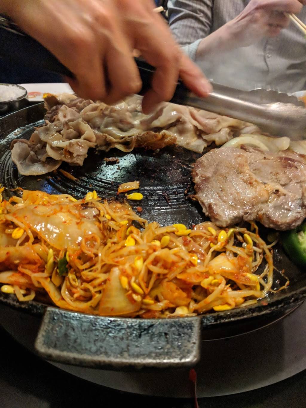 Honey Pig BBQ | restaurant | 7220-C Columbia Pike, Annandale, VA 22003, USA | 7032565229 OR +1 703-256-5229