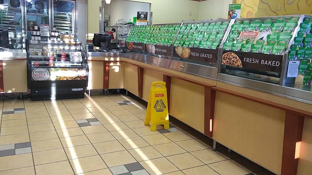 Papa Murphys Take N Bake Pizza | meal takeaway | 2095 Golden Centre Ln, Gold River, CA 95670, USA | 9168537272 OR +1 916-853-7272
