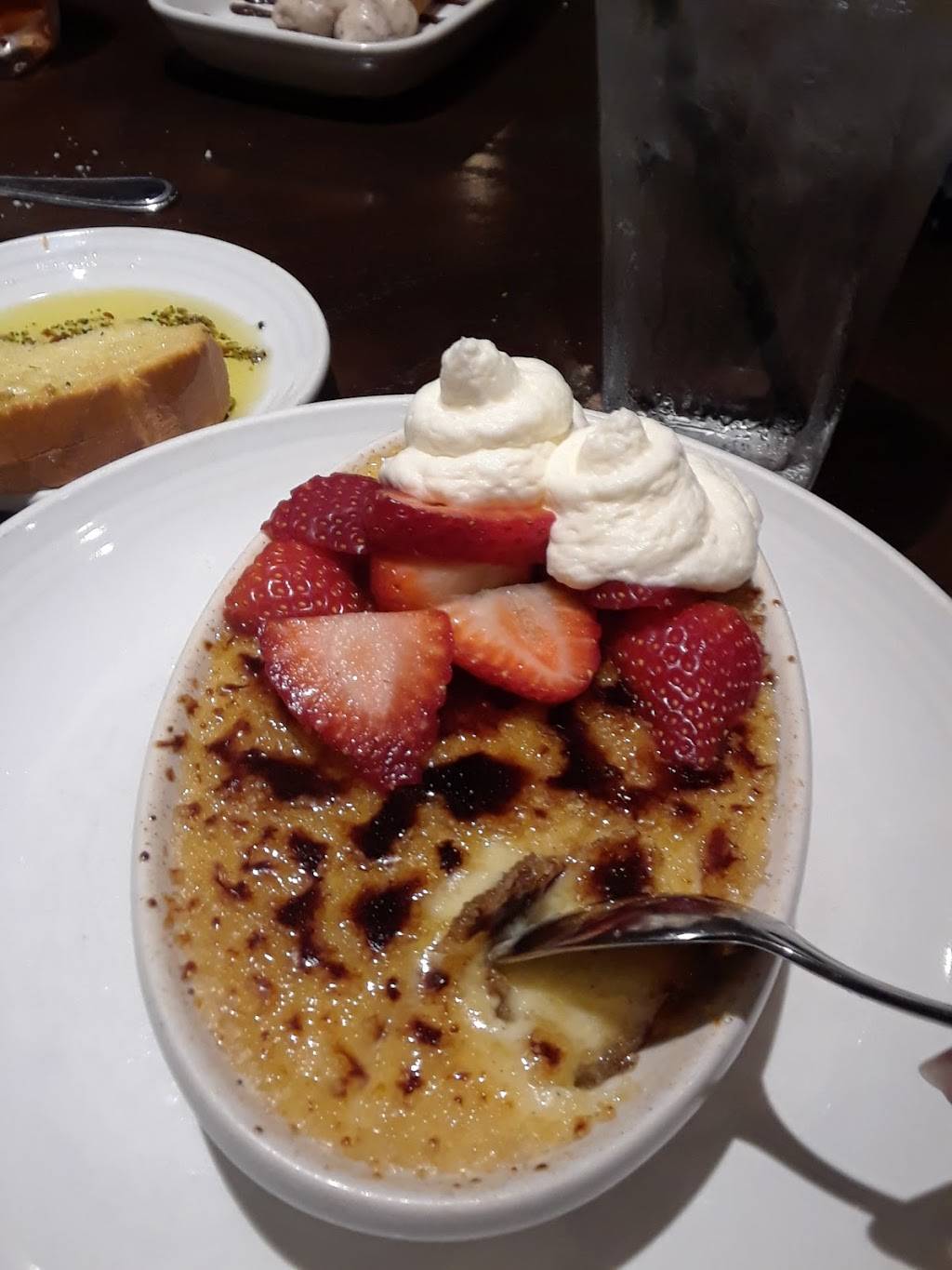 Carrabbas Italian Grill | restaurant | 14805 Dix Toledo Rd, Southgate, MI 48195, USA | 7342845339 OR +1 734-284-5339