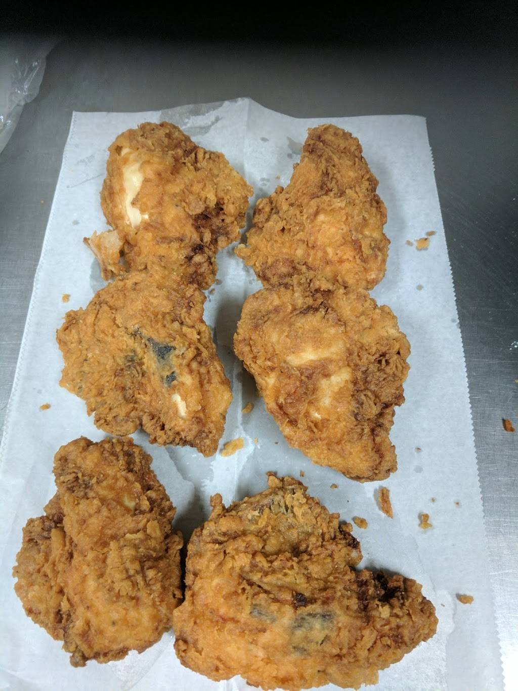 Kellys Restaurant | restaurant | 1700 S Dixie Hwy, Dalton, GA 30720, USA | 7062756789 OR +1 706-275-6789