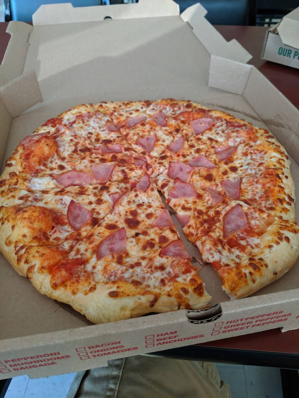 GW Pizza | meal delivery | 886 Missouri Ave, St Robert, MO 65584, USA | 5733365565 OR +1 573-336-5565