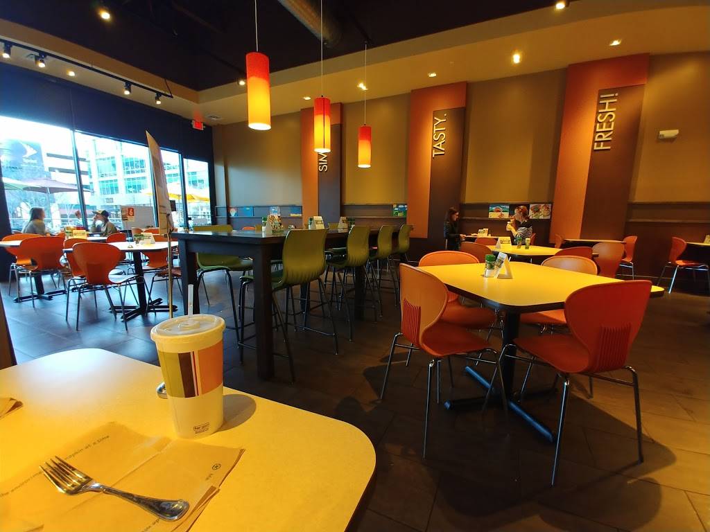 Zoës Kitchen | restaurant | 8018 Park Ln Suite 100, Dallas, TX 75231, USA | 4692329203 OR +1 469-232-9203