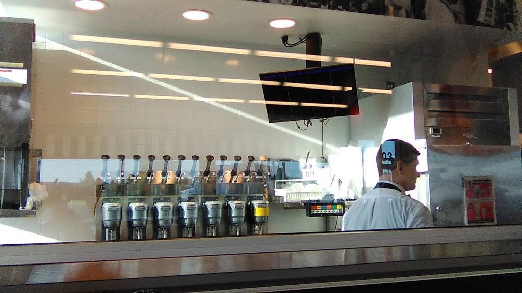 Steak n Shake | restaurant | 4203 Wisconsin Ave, Sedalia, MO 65301, USA | 6608512264 OR +1 660-851-2264