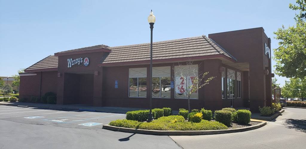 Wendys | restaurant | 2505 Iron Point Cir, Folsom, CA 95630, USA | 9169848554 OR +1 916-984-8554