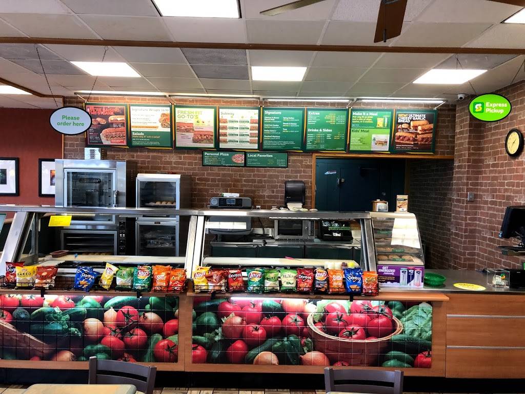 Subway | restaurant | 31 Fort Argyle Rd, Savannah, GA 31419, USA | 9129251802 OR +1 912-925-1802
