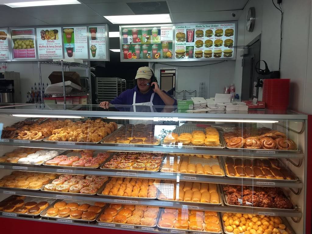 Bosa Donuts | restaurant | 13820 W Glendale Ave, Glendale, AZ 85307, USA | 6232717191 OR +1 623-271-7191