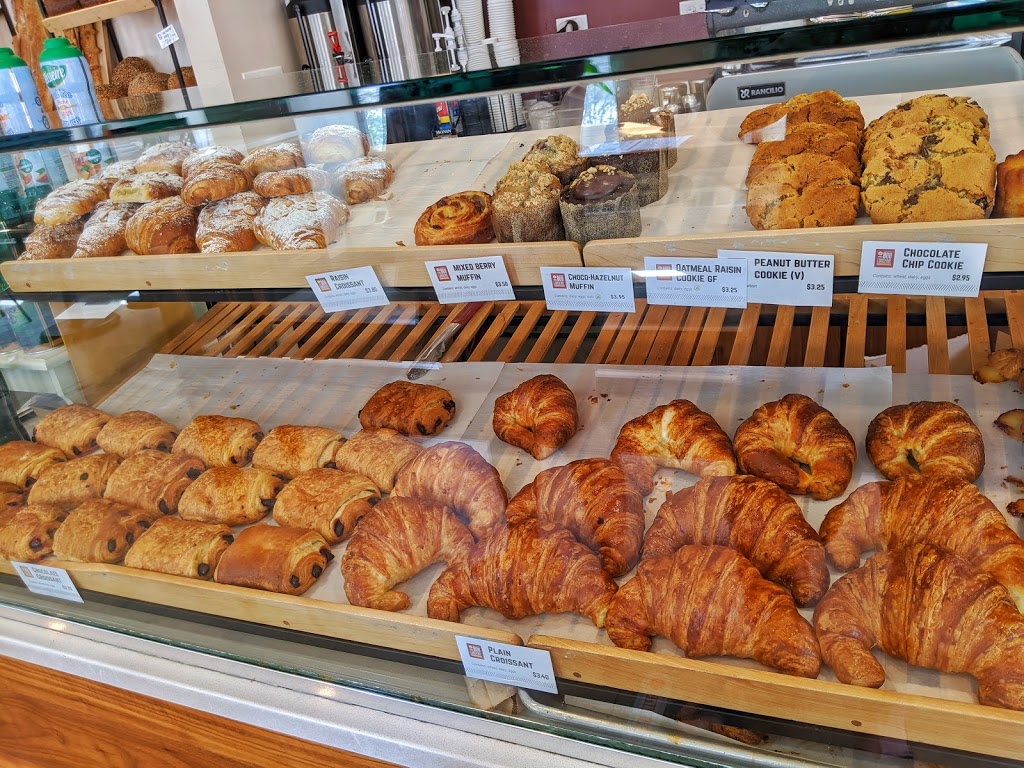 La Boulangerie | bakery | 1945 W Wilson Ave, Chicago, IL 60640, USA | 8722083479 OR +1 872-208-3479