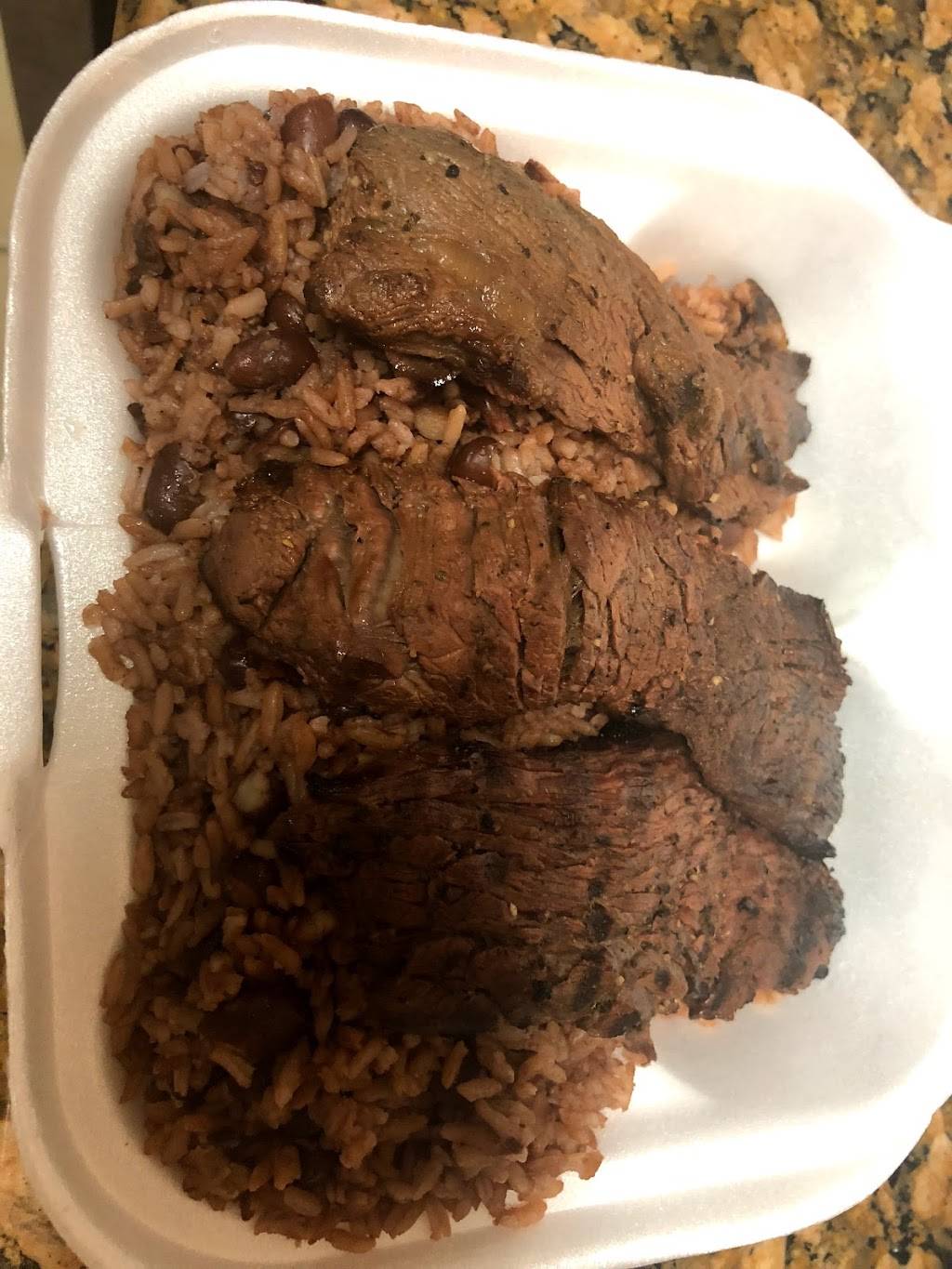 La Caraceña | restaurant | 12372 Quail Roost Dr, Miami, FL 33177, USA | 7863721986 OR +1 786-372-1986