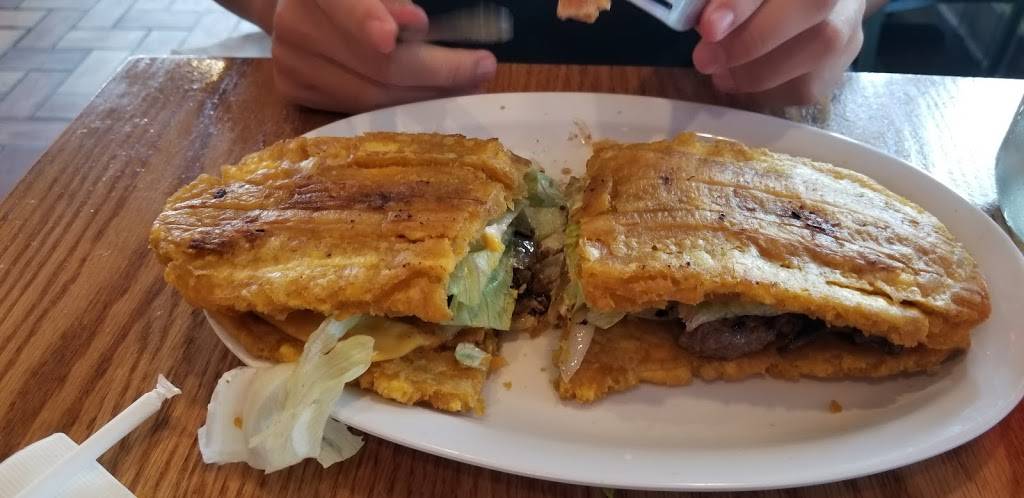 La Llamarada | restaurant | 6977 N Western Ave, Chicago, IL 60645, USA | 7732937583 OR +1 773-293-7583