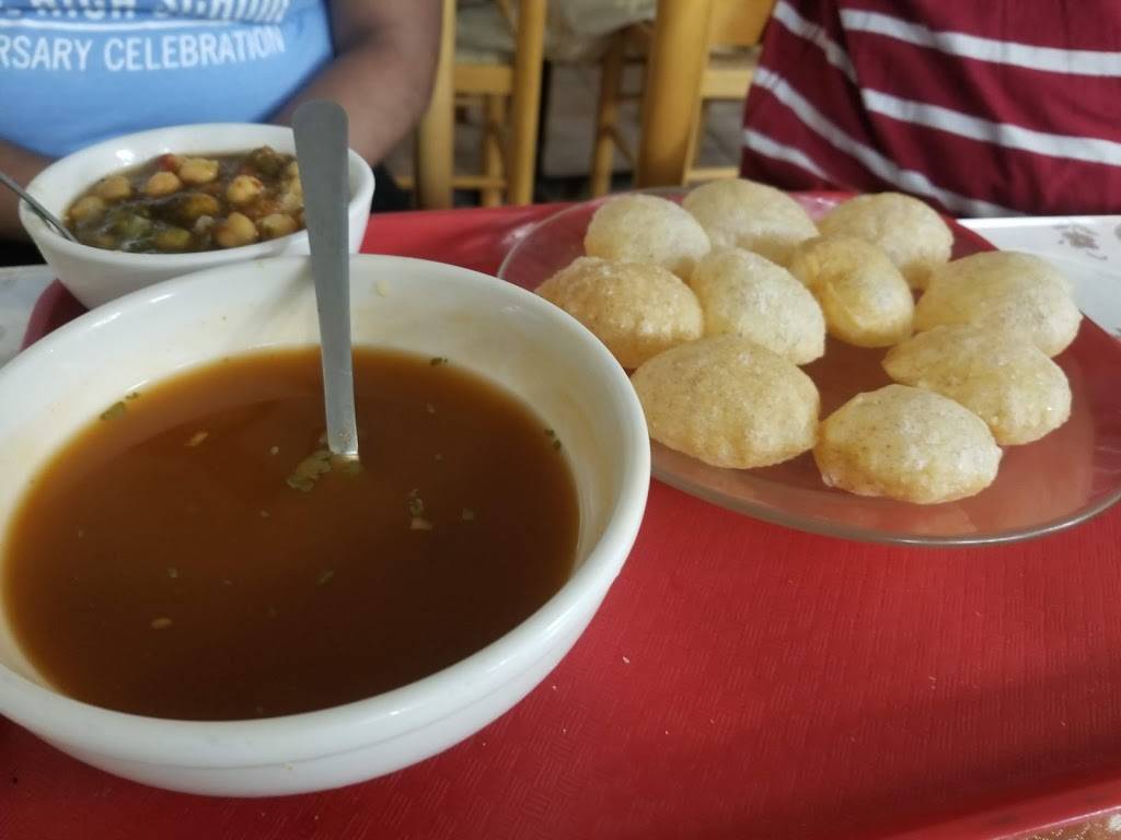 Metro Dhaba | restaurant | 8941 N Westland Dr, Gaithersburg, MD 20877, USA | 3015909225 OR +1 301-590-9225